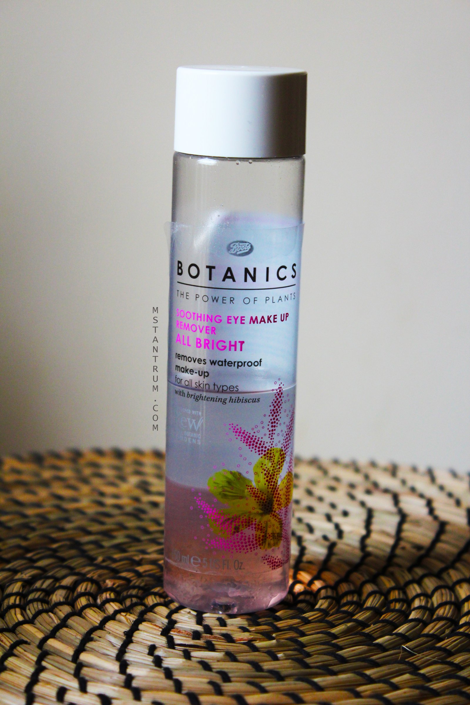 Botanics all bright soothing eye makeup remover