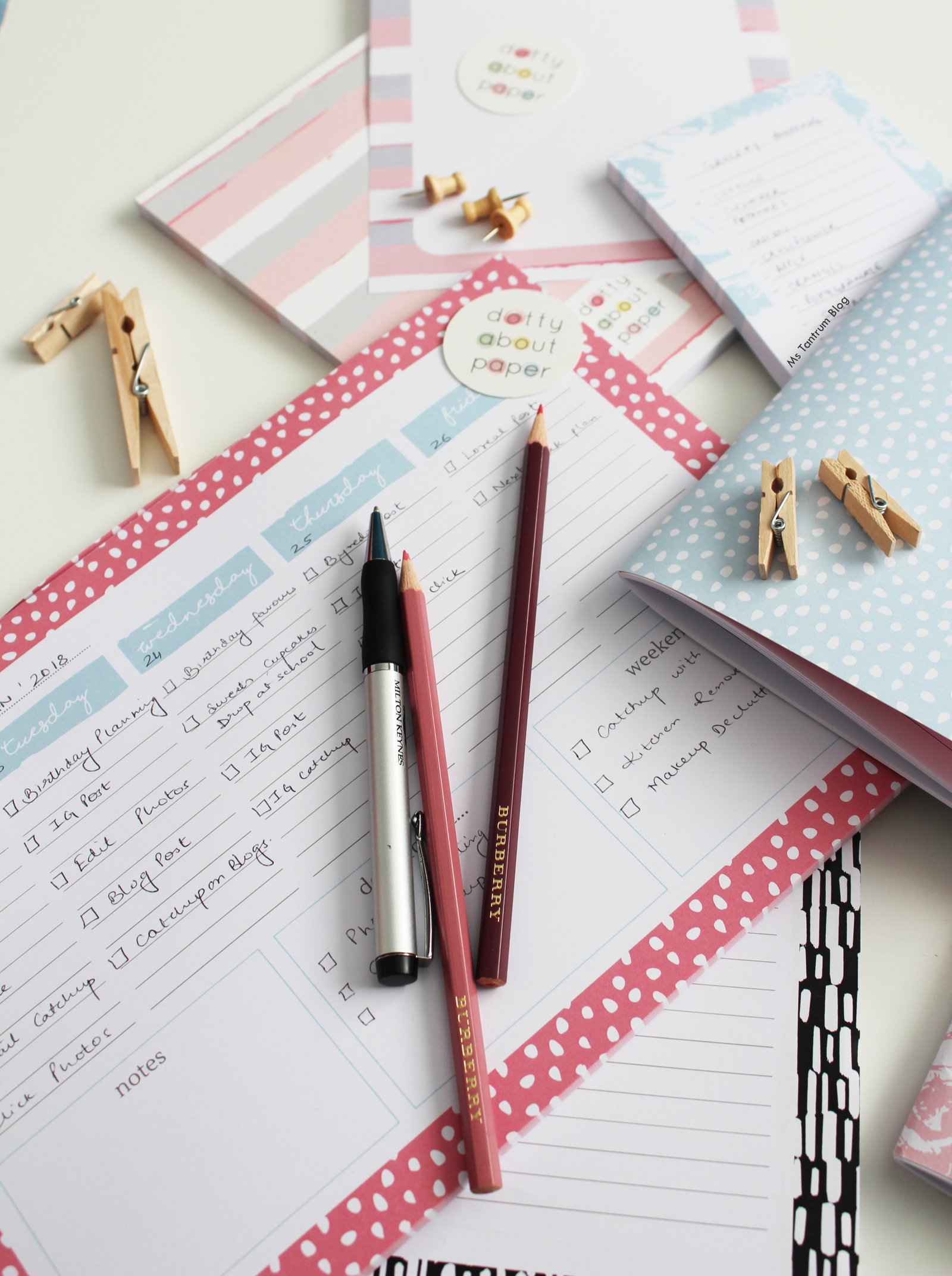 Blogger Desk Stationery - Ms Tantrum Blog