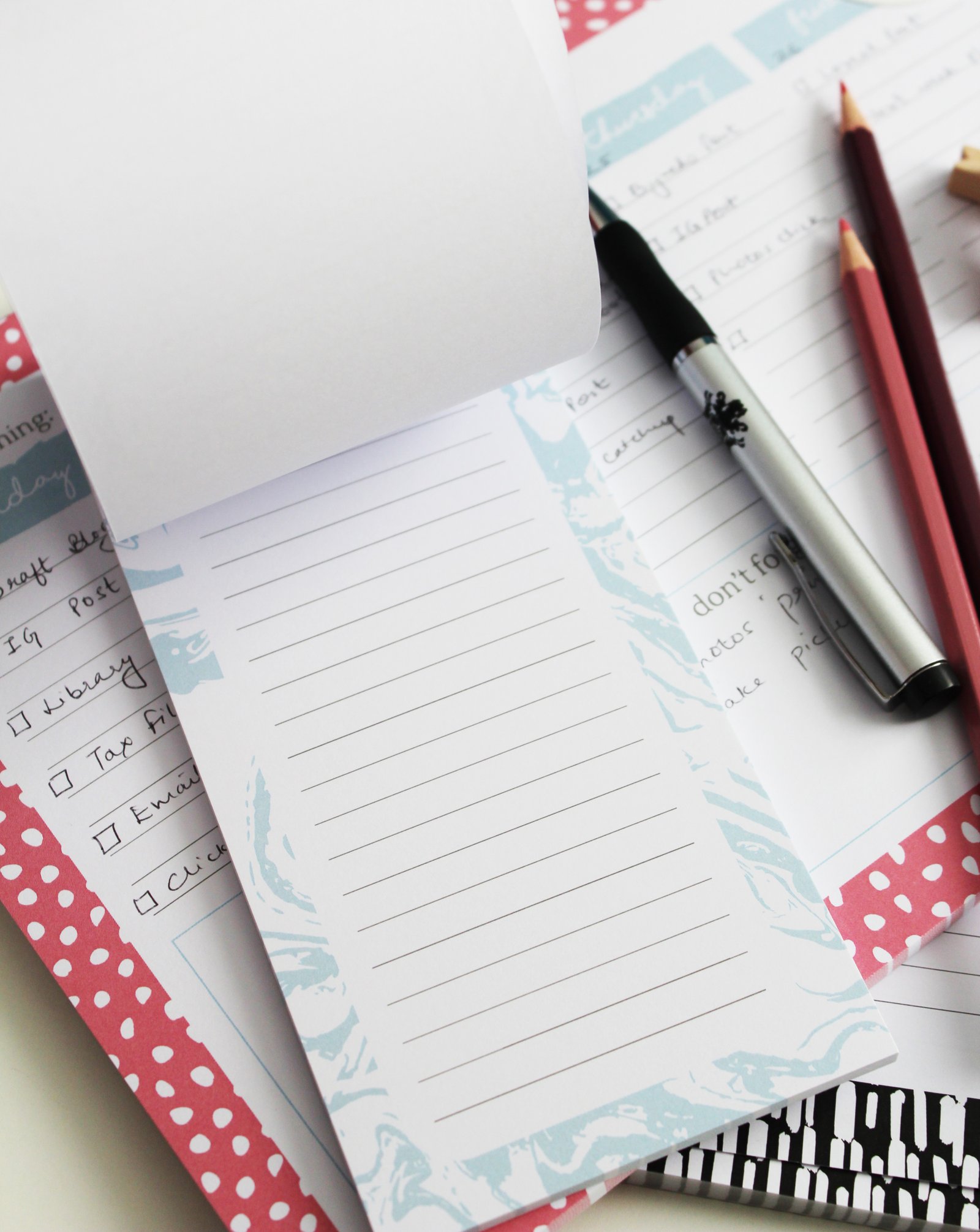 Blogger Desk Stationery - Ms Tantrum Blog