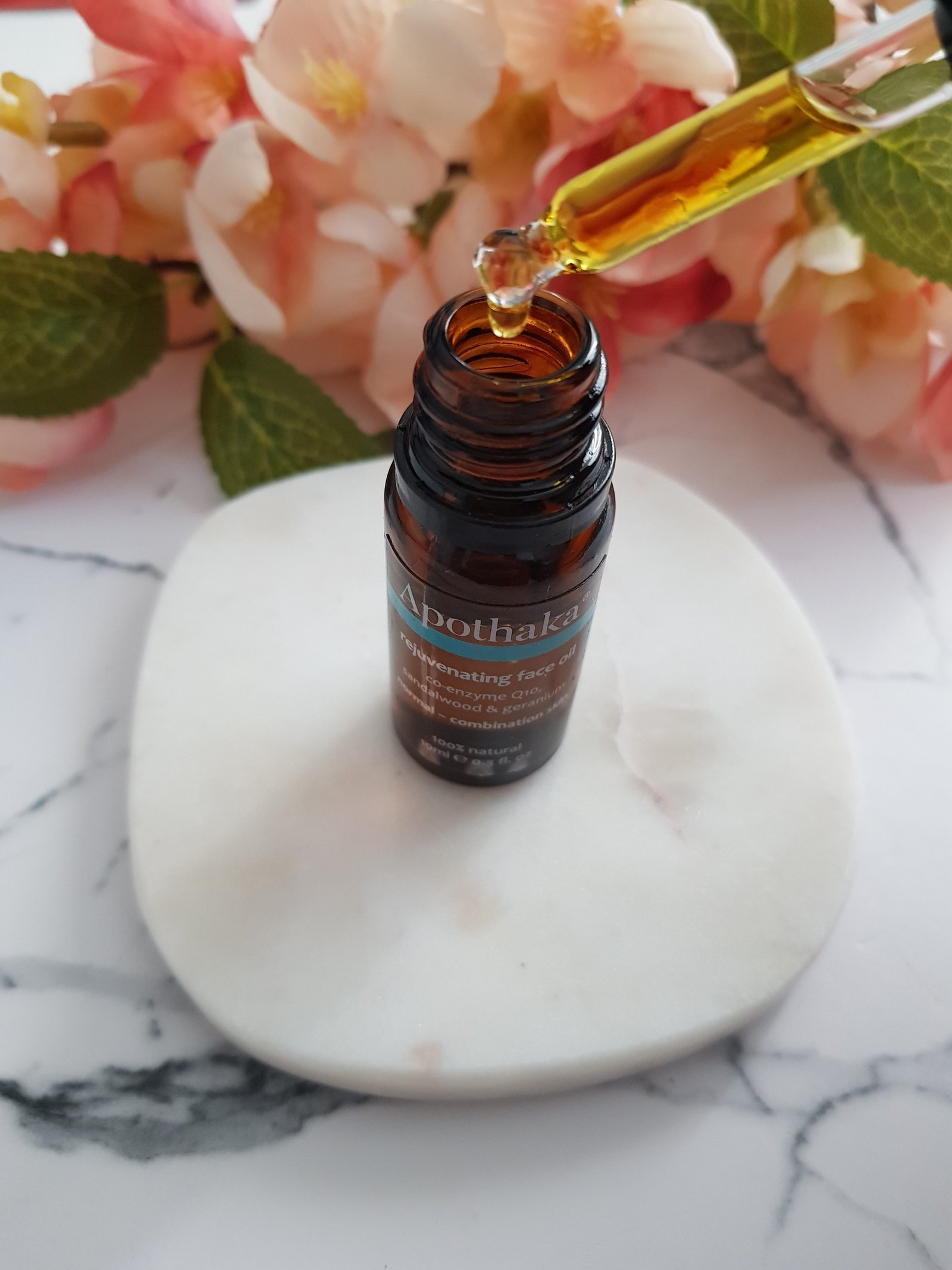 Apothaka rejuvenating face oil - Ms Tantrum Blog