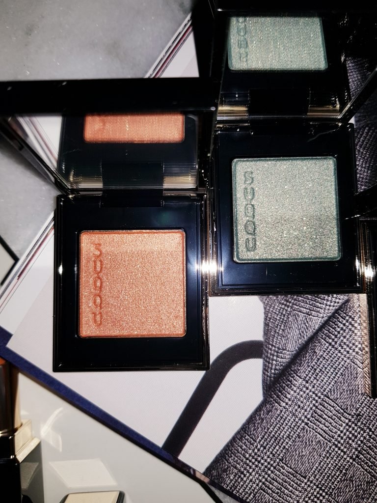 SUQQU Tone Touch Eyes